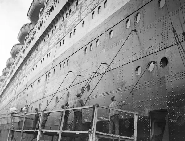 Titanic and Ocean Liners (TopFoto) available as Framed Prints, Photos, Wall  Art and Photo Gifts